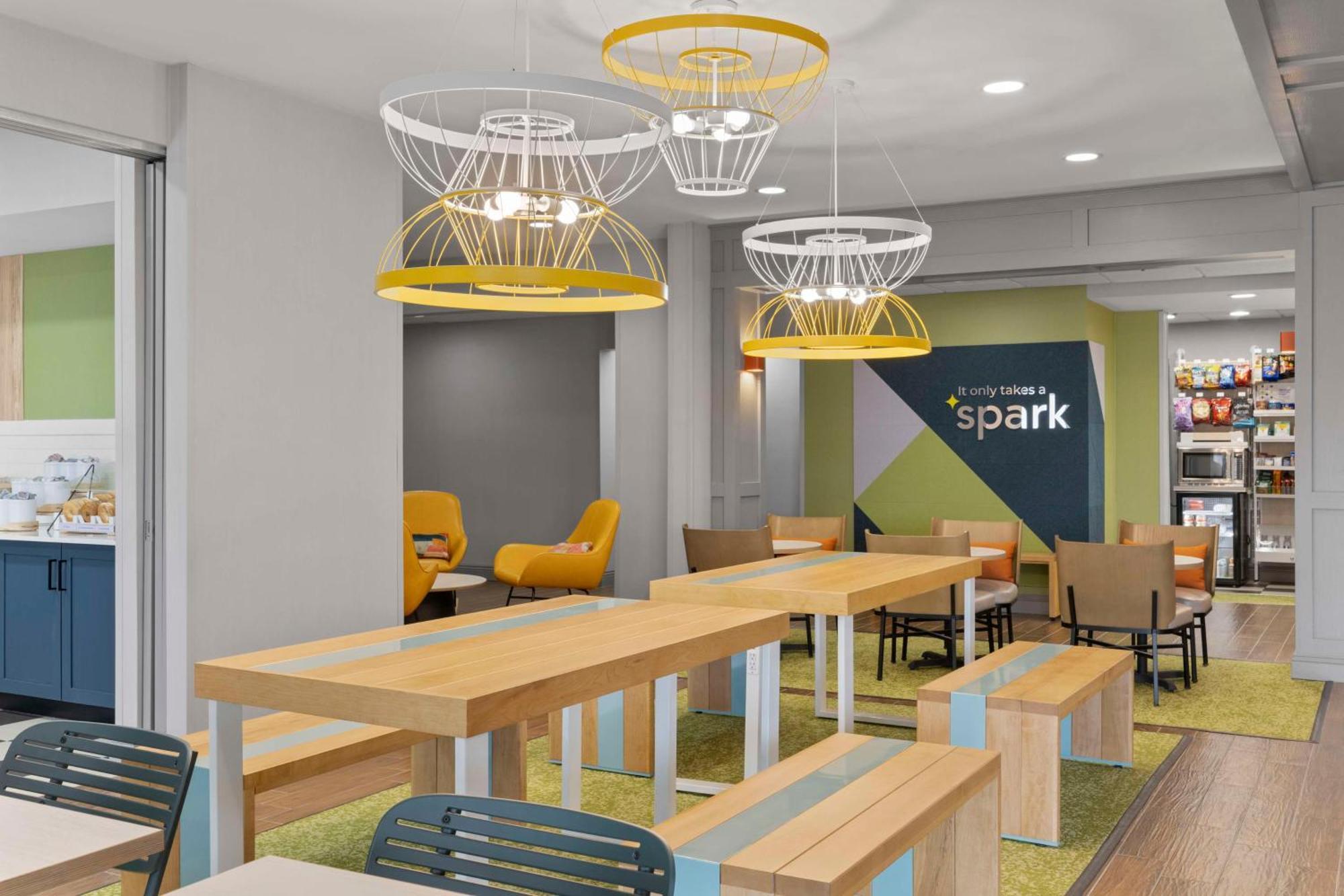 Spark By Hilton Newcomerstown ภายนอก รูปภาพ