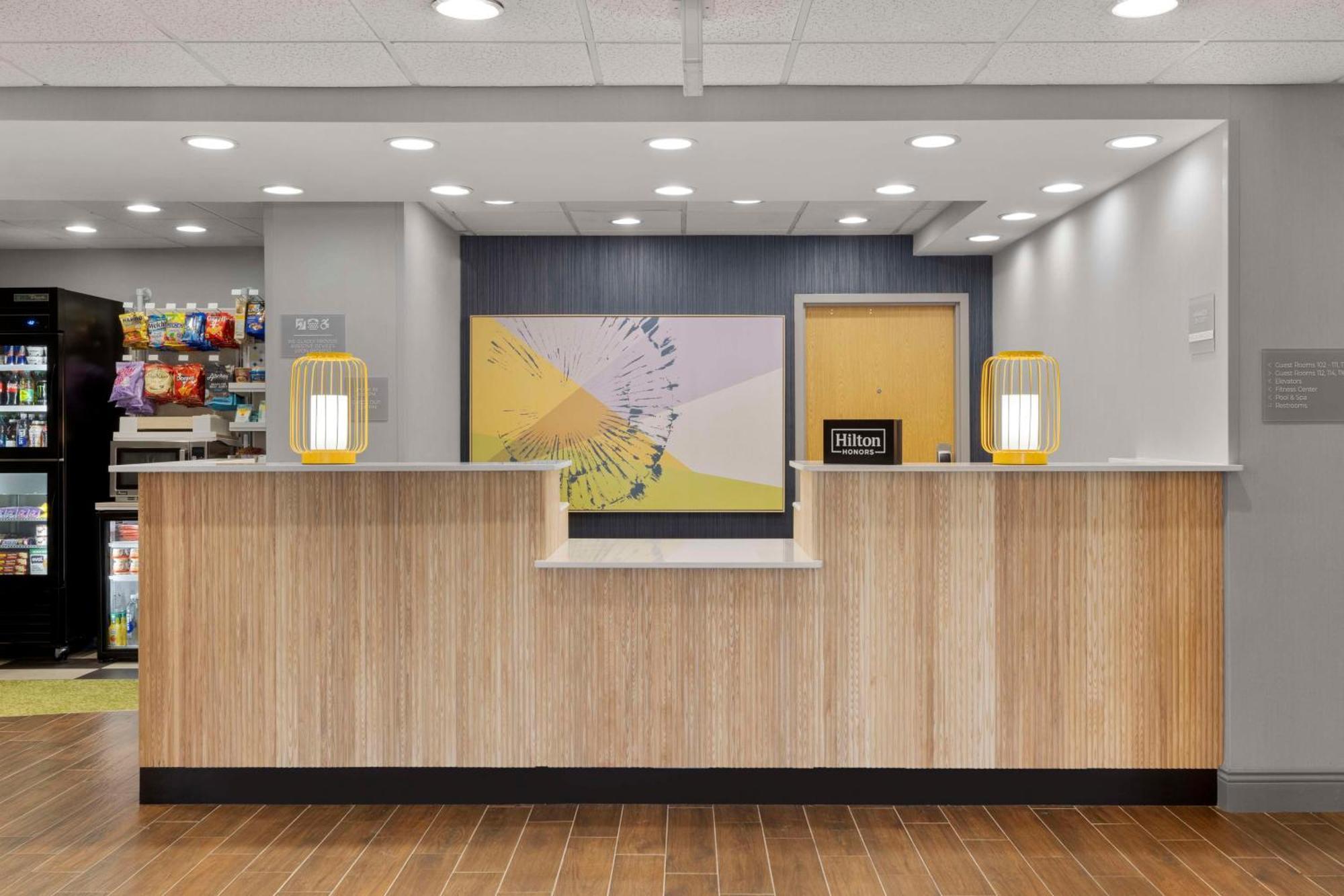 Spark By Hilton Newcomerstown ภายนอก รูปภาพ
